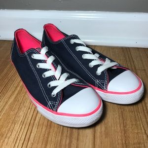 🚨NEW🚨 Blue + Pink Converse